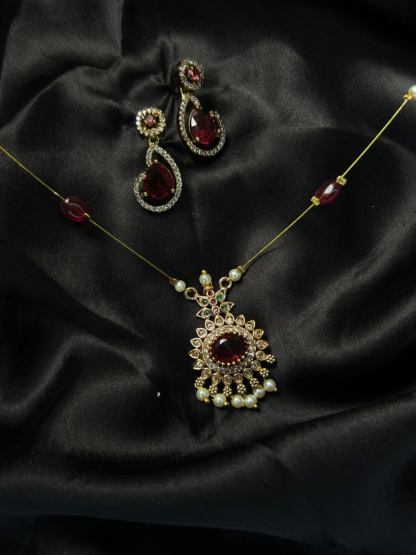 Invisible chain AD stone