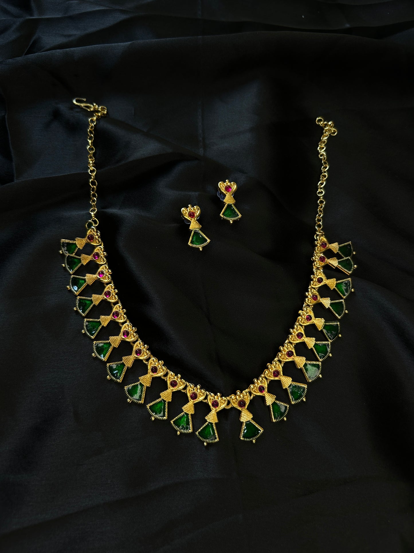 palakka Green necklace