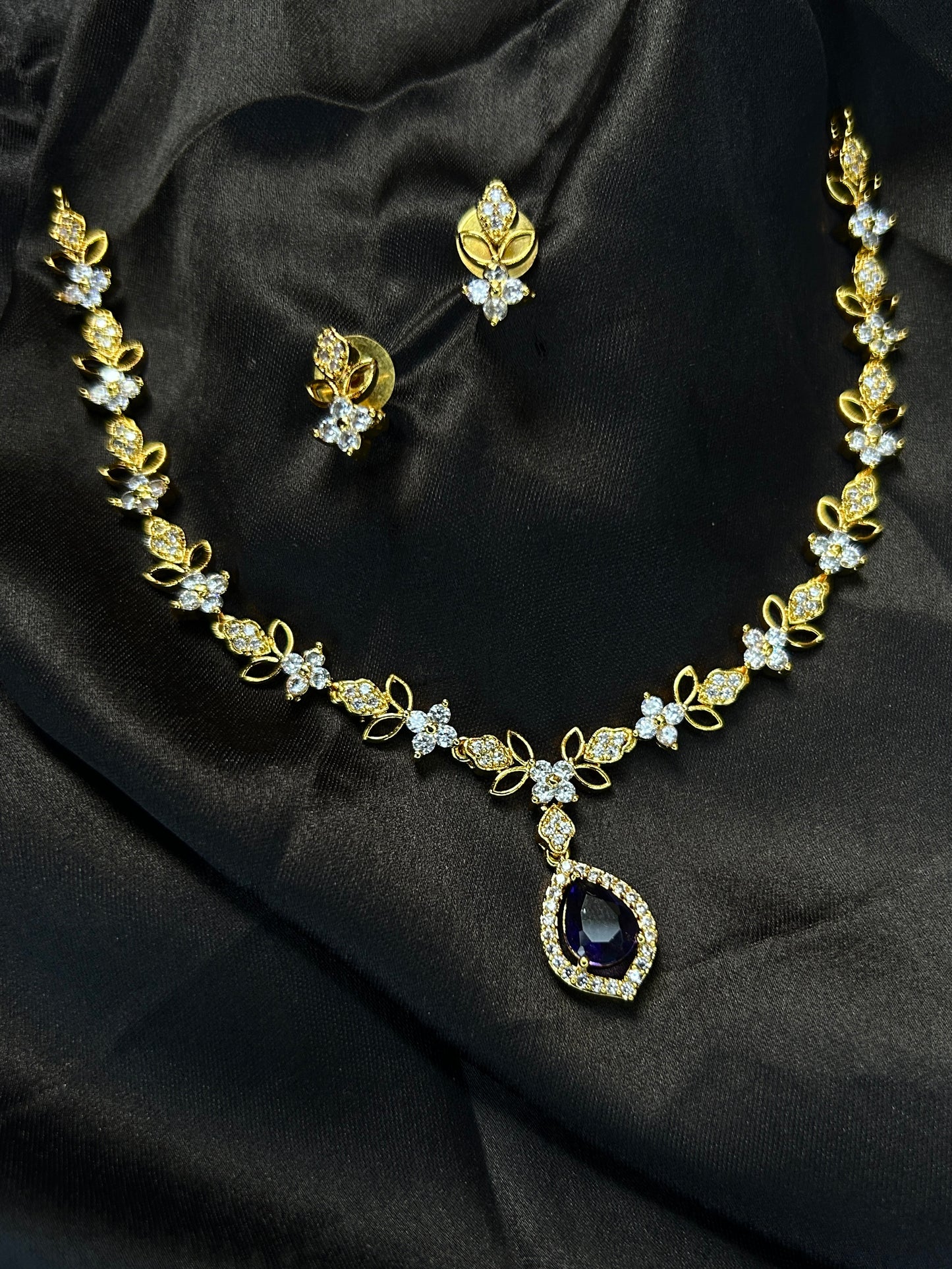 AD Floral with Pendant