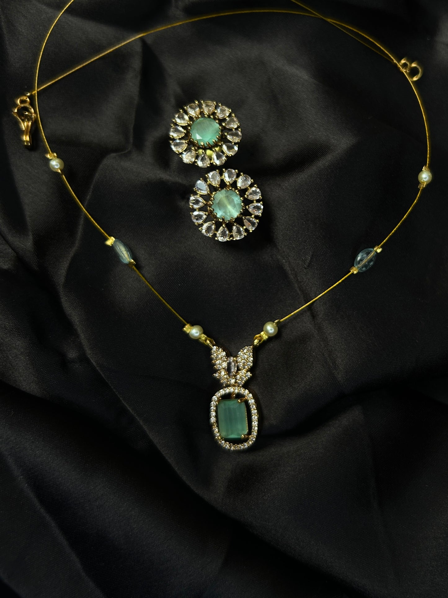 Square shapped Ad inivisible