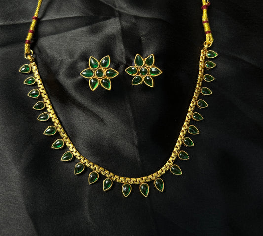 Green & Multi Necklace