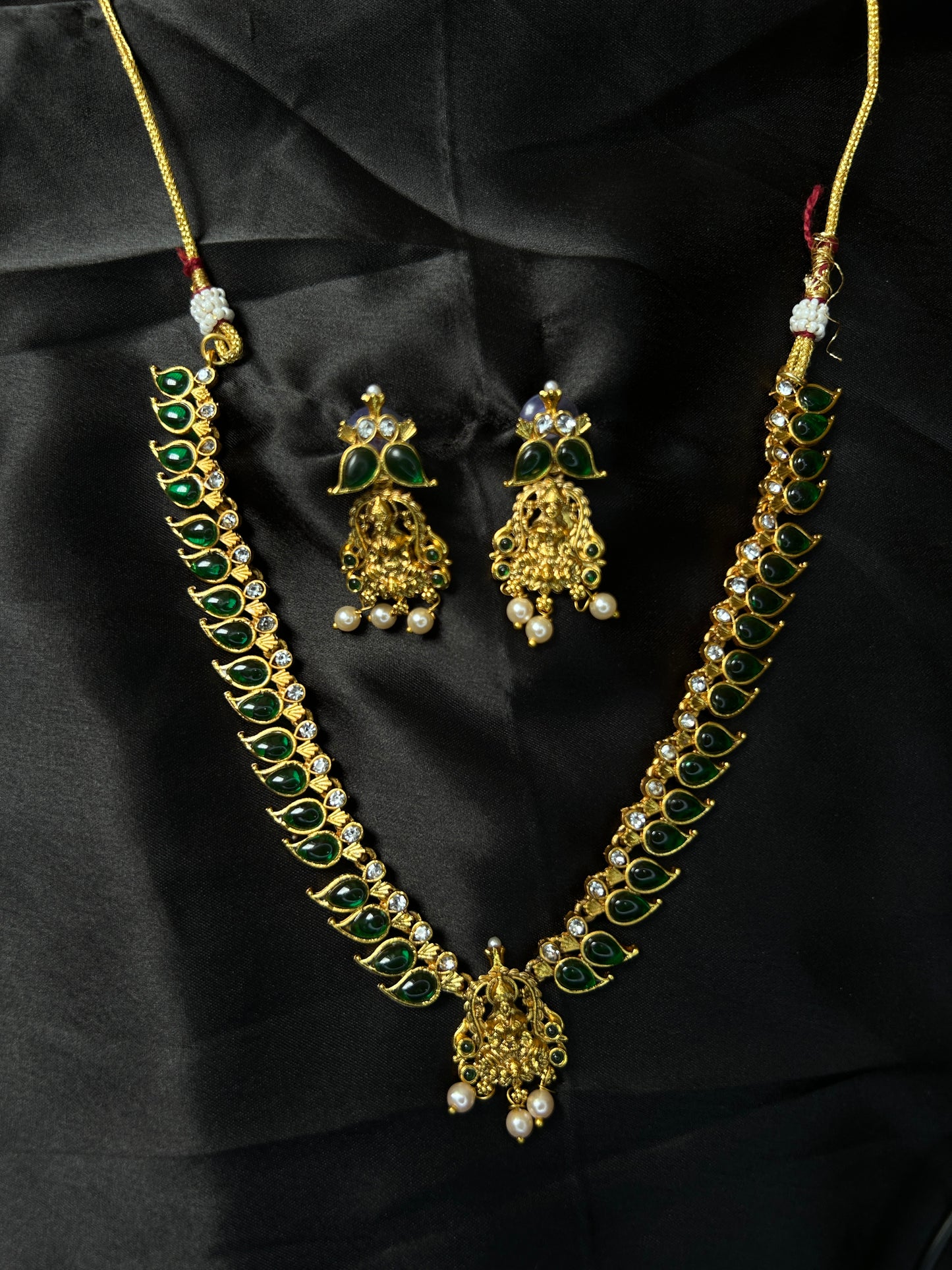 Lakshmi necklace Green & Multicolor